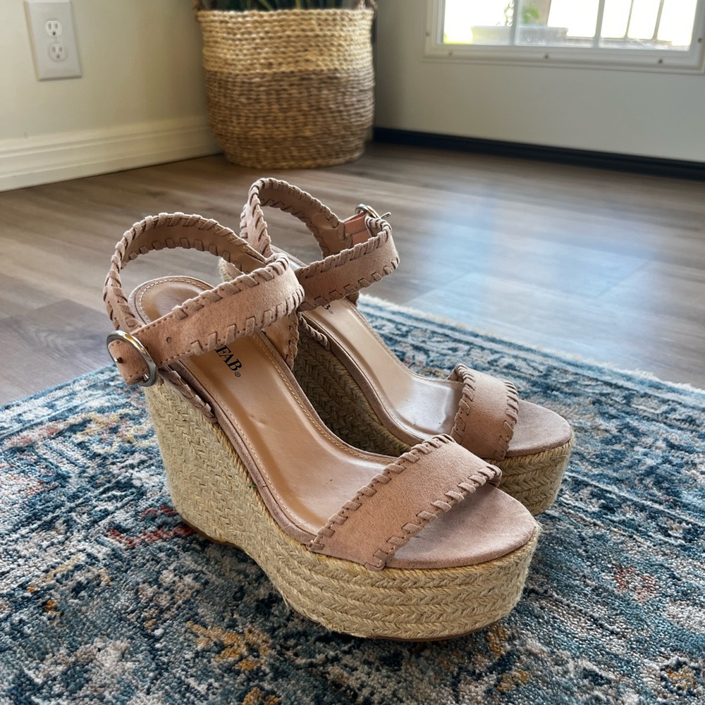Women's Tan Wedge Sandals